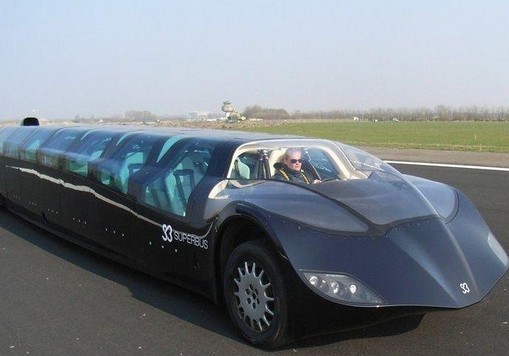 全球最快公交车：超级巴士在迪拜投入运营（图）