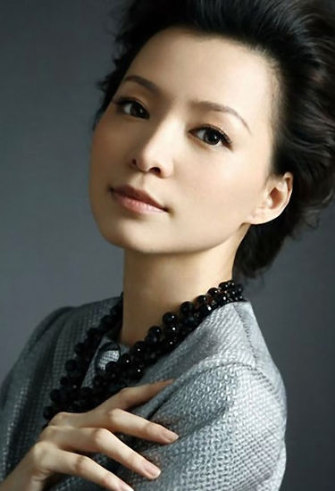 央视女主持人董卿月薪（工资）