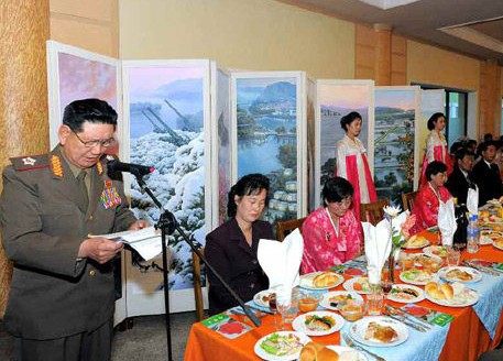 金正恩处决张成泽犬刑图片