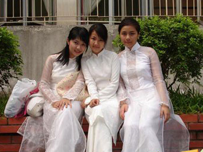 中国偷渡越南的姑娘,越南女孩偷渡中国视频