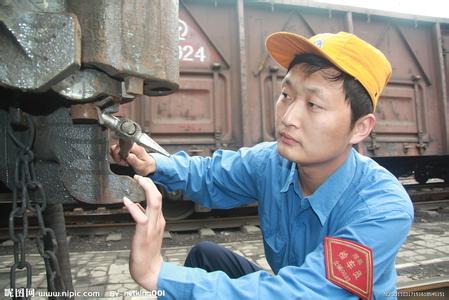 高铁铁路工人工资