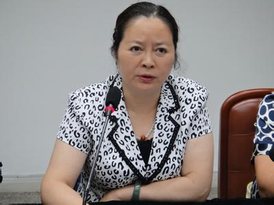 文家碧年轻时照片