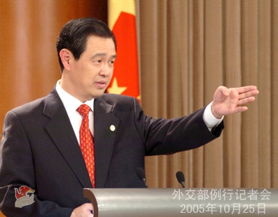 中国外交部骂日本记者 