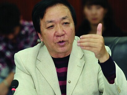 何香久挨骂  何香久招万人骂（何香久提高公务员工资）