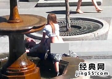 俄罗斯男女活春宫视频图 俄罗斯男女当街活春宫云雨缠绵无视路人