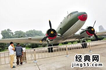 毛泽东座机照片 毛泽座机“里-2”运输机被鉴定为国家一级文物（图）