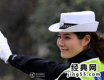成都最美女交警照片