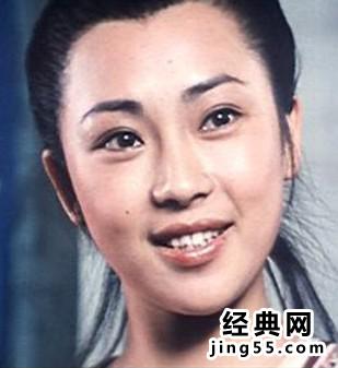 李连杰前妻黄秋燕家庭背景 出身于一个艺术家庭